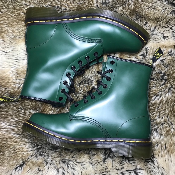hunter green doc martens
